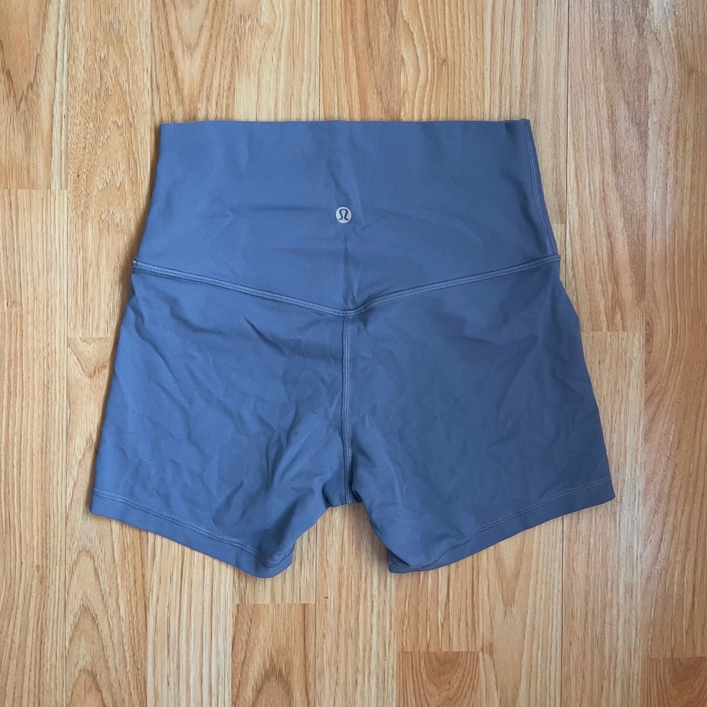 Lululemon - Align Shorts 4 inch - size 6